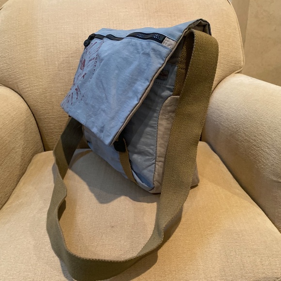 Kipling Large Messenger Bag - Picture 2 of 16